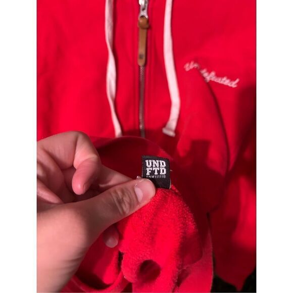 Undefeated Red Mens Hype Streetwear Zip Up Jacket Hoodie Sz Small - Picture 8 of 9